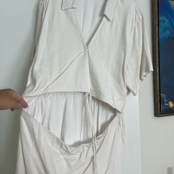 Abercrombie Midriff Cream Wrap Dress - Picture 1 of 7